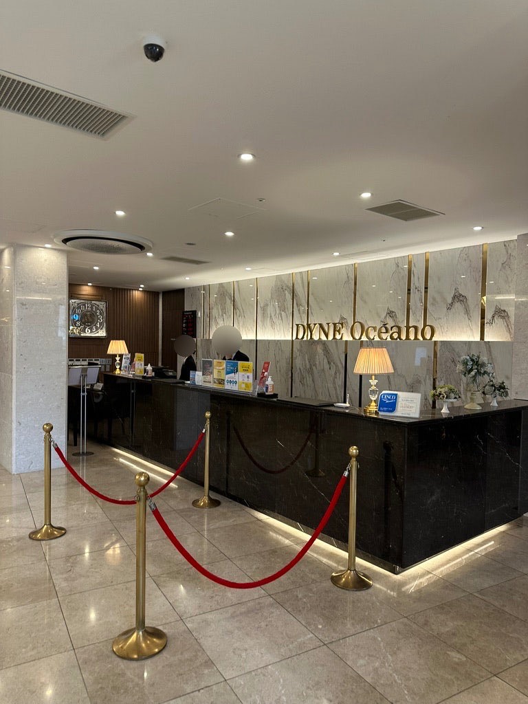 Front desk in the lobby of Dyne Oceano Hotel, Aewol